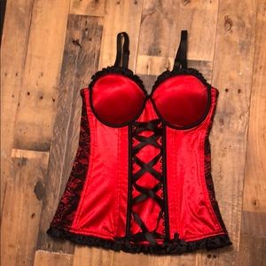Corset top Red & Black Push up. Can be strapless.